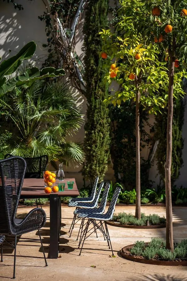Pajaro Rebelde Bed & Breakfast Seville 4*,