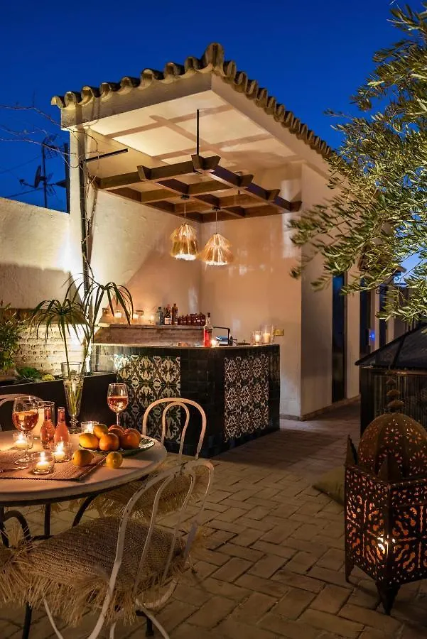Pajaro Rebelde Bed & Breakfast Seville