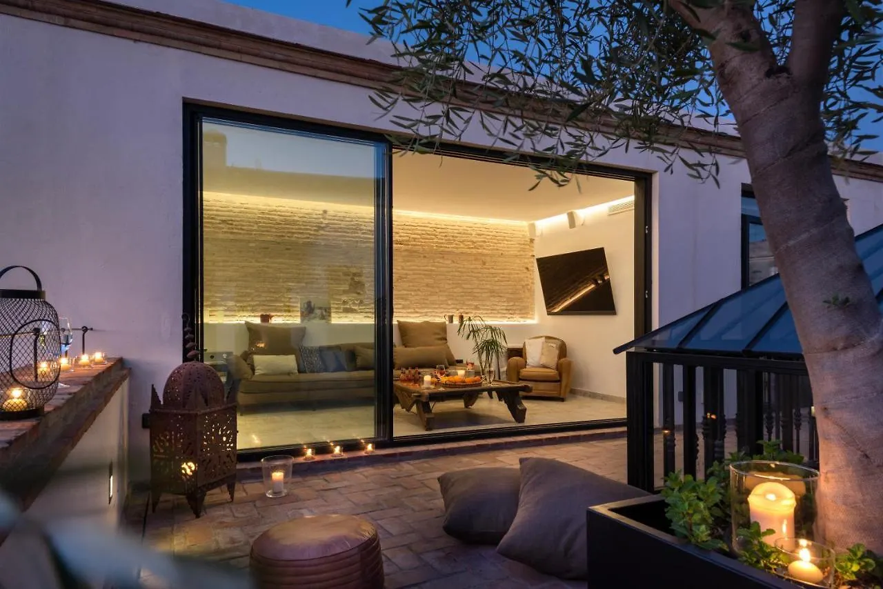 Pajaro Rebelde Bed & Breakfast Seville 4*,