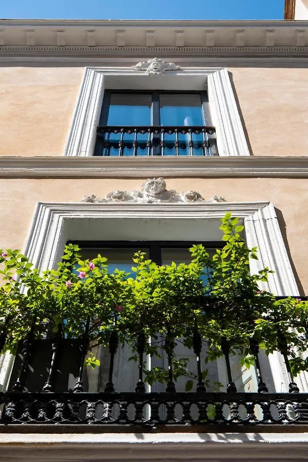Bed and Breakfast Pájaro Rebelde Sevilla